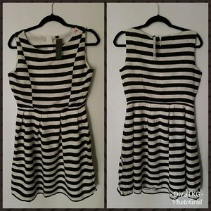 Cream and Black Flare Skirt